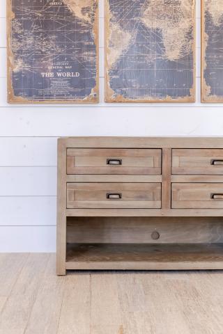 Hemp Wood Flooring looks classy and elegant. 